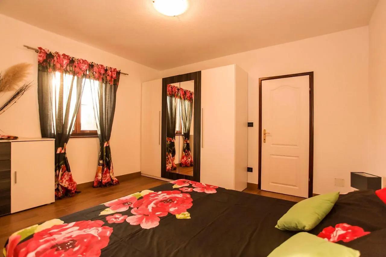 Apartment Holiday House Alex Rovinj