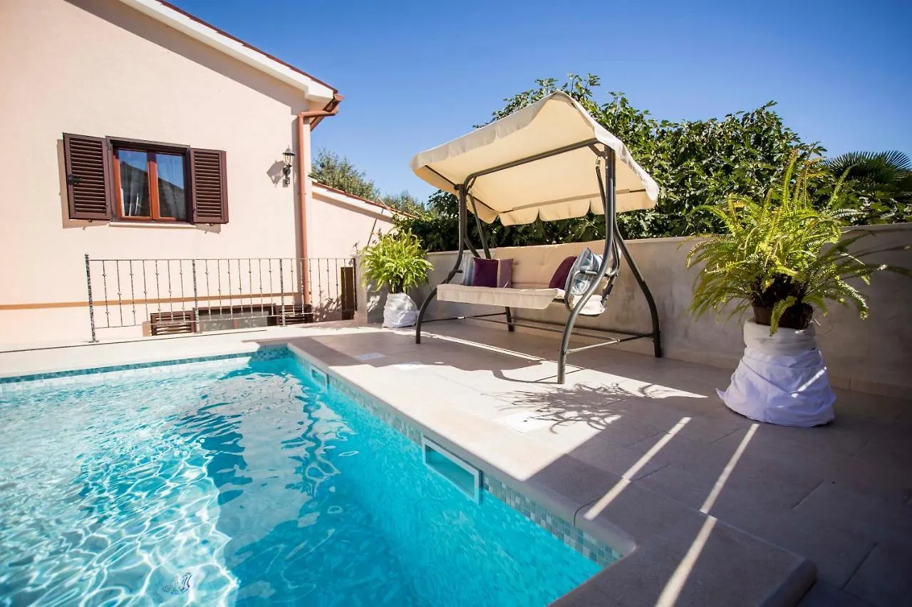Holiday House Alex Rovinj Apartment