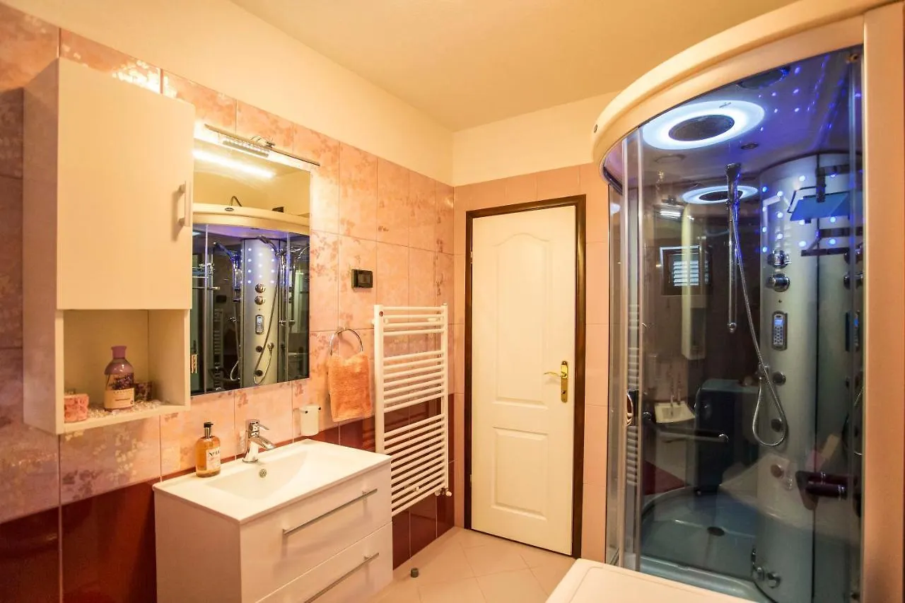 Holiday House Alex Rovinj Kroatien